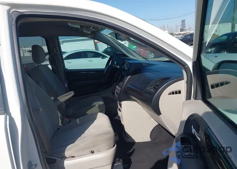 2012 Dodge Grand Caravan Sxt z USA, uszkodzony, nr VIN 2C4RDGCG0CR319325